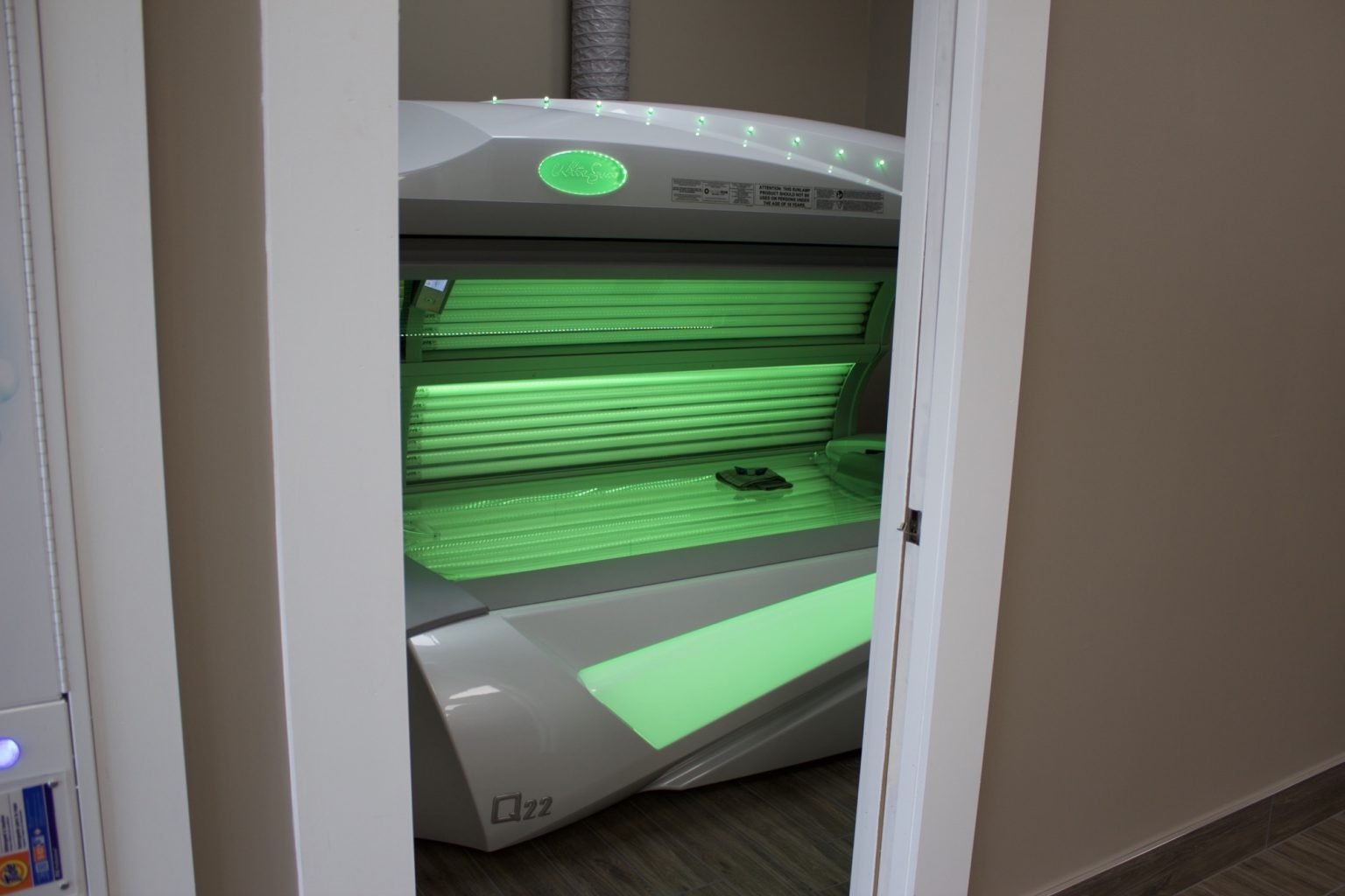 Kentucky Ave. Now Open! Laundry & Tan Connection